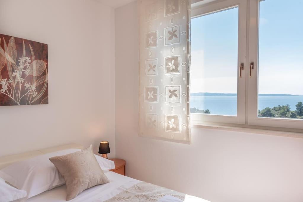 Sea View- Spacious Apartment With Shared Pool Split Extérieur photo