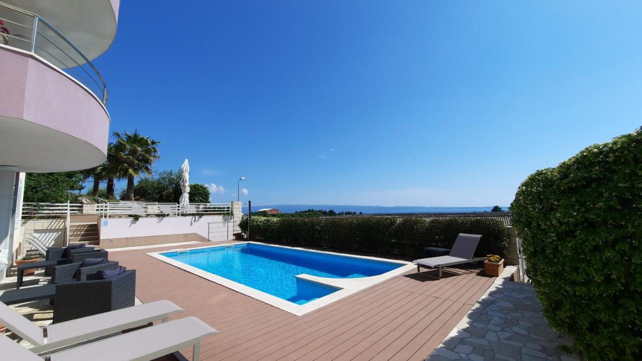 Sea View- Spacious Apartment With Shared Pool Split Extérieur photo