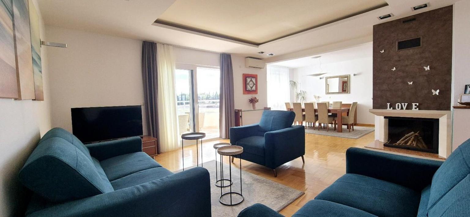 Sea View- Spacious Apartment With Shared Pool Split Extérieur photo